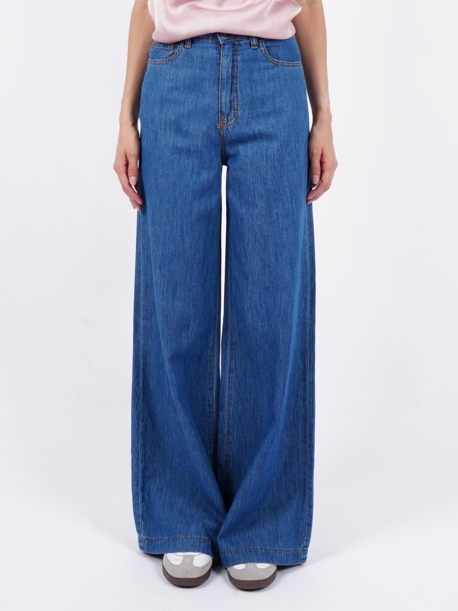 WIDE LEG CHIC JEANS