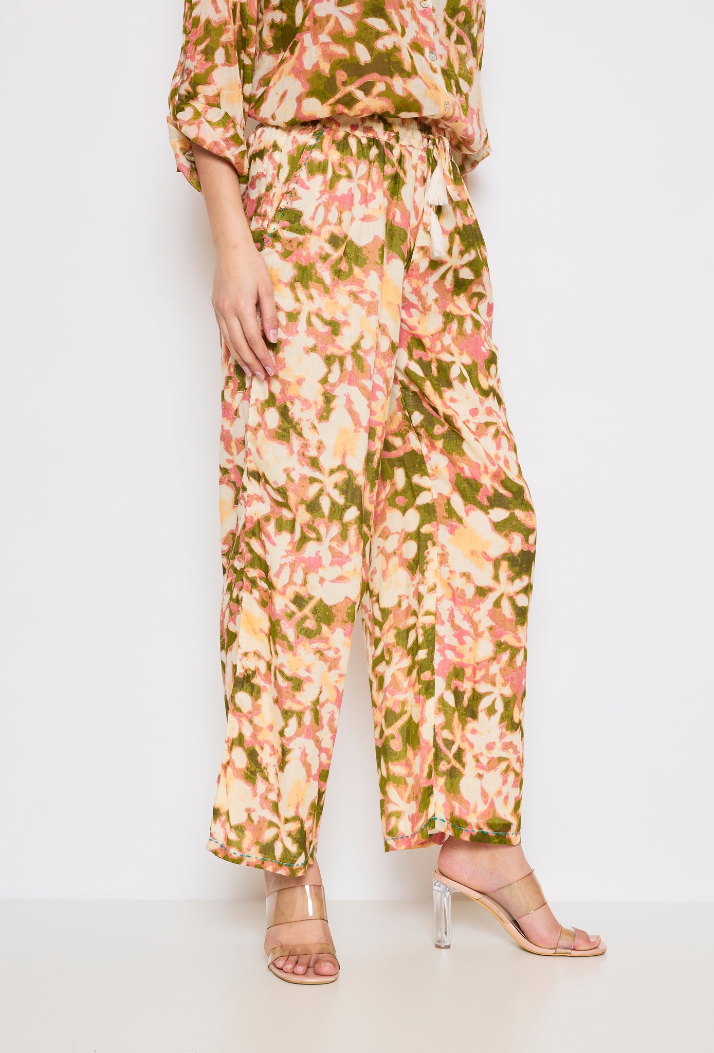 LOVELY FLOWER PRINT COTTON PANTS