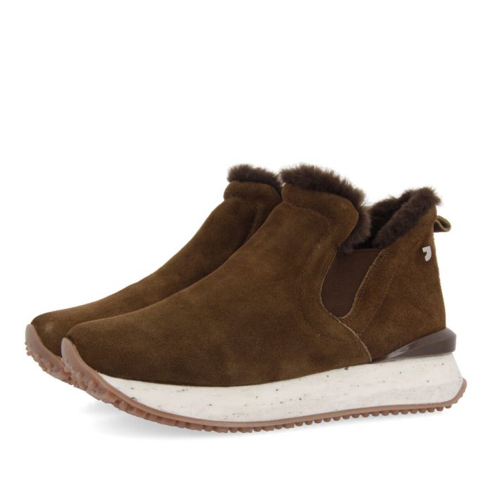 BROWN SUPER CONFY SNEAKER BOOTS
