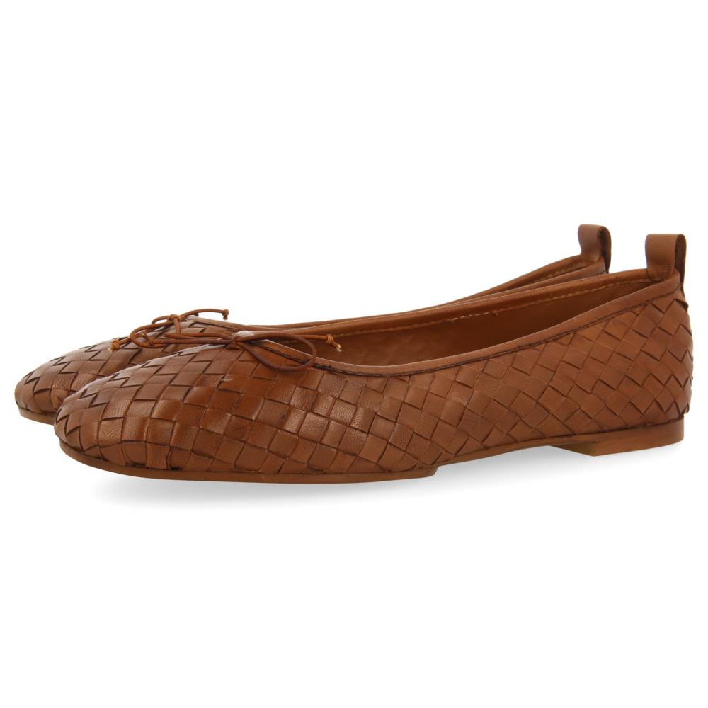 Tan woven ballet on sale pumps