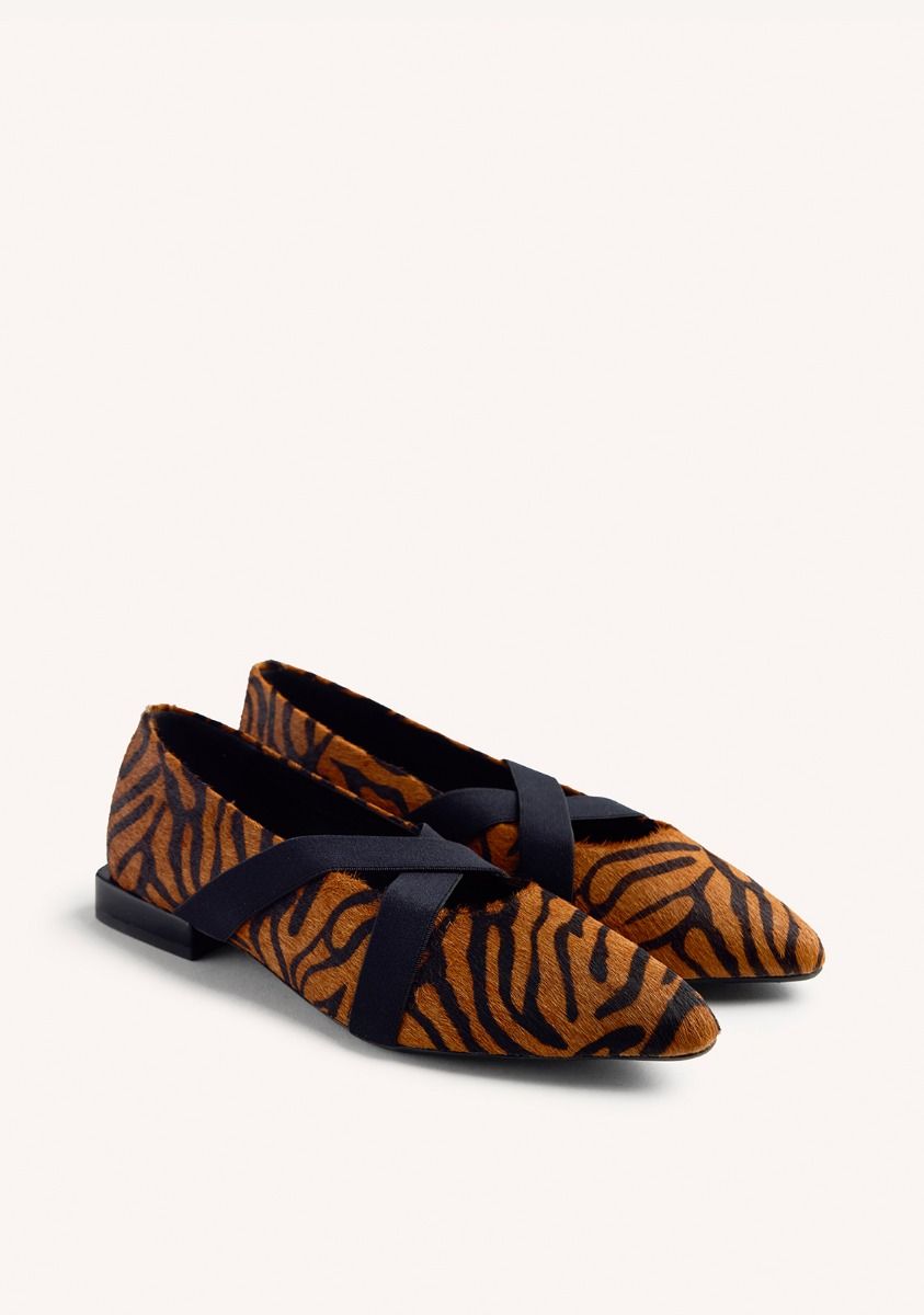 BROWN ANIMAL PRINT CHIC BALLET FLATS