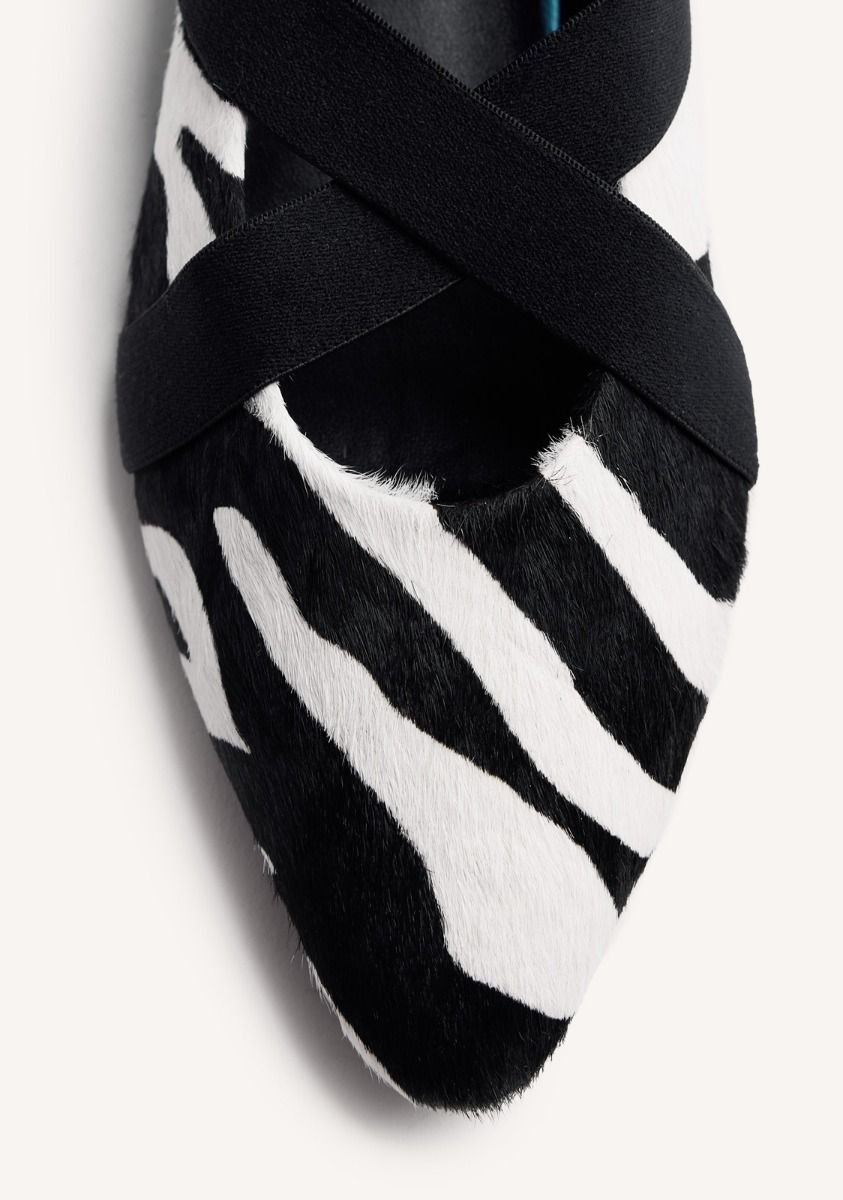 BLACK ANIMAL PRINT CHIC BALLET FLATS