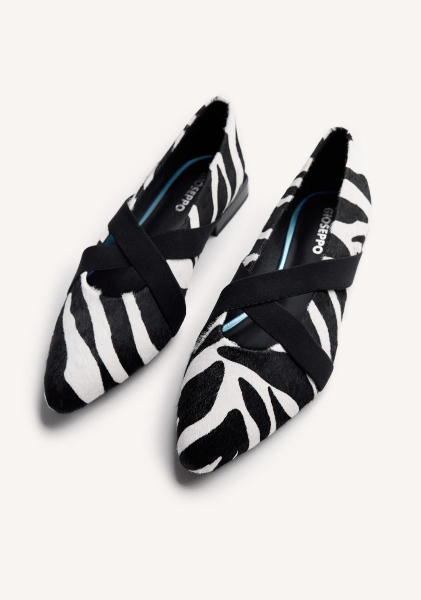 BLACK ANIMAL PRINT CHIC BALLET FLATS