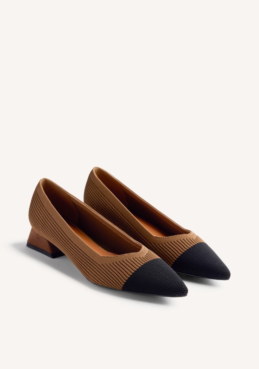 TAN AND BLACK CHIC ELASTIC HEELED SHOES