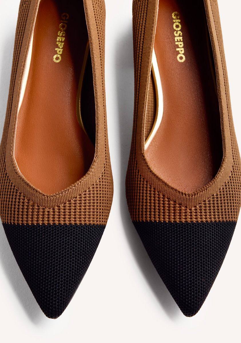 TAN AND BLACK CHIC ELASTIC HEELED SHOES