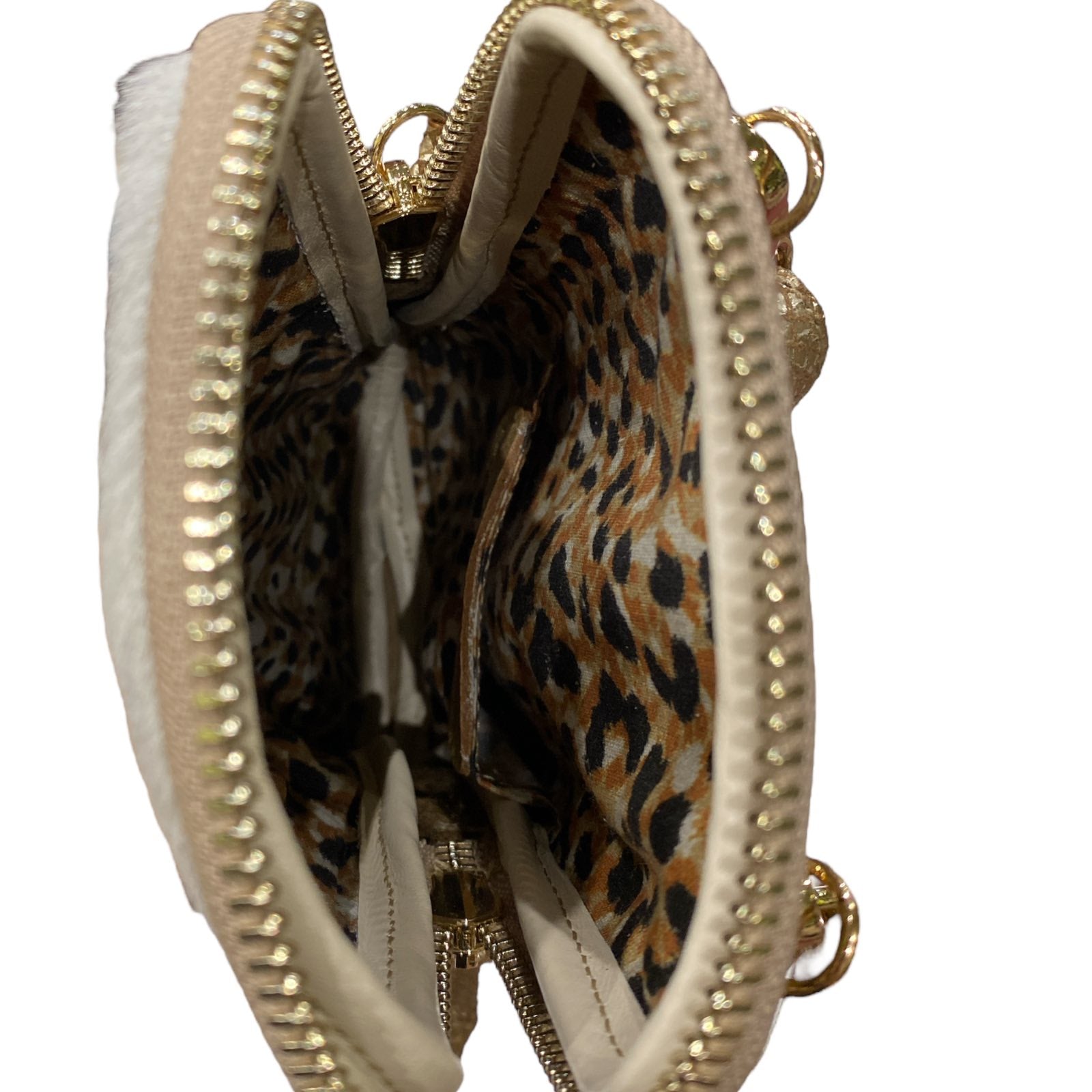 Off-white vintage calf-hair mobile leather case