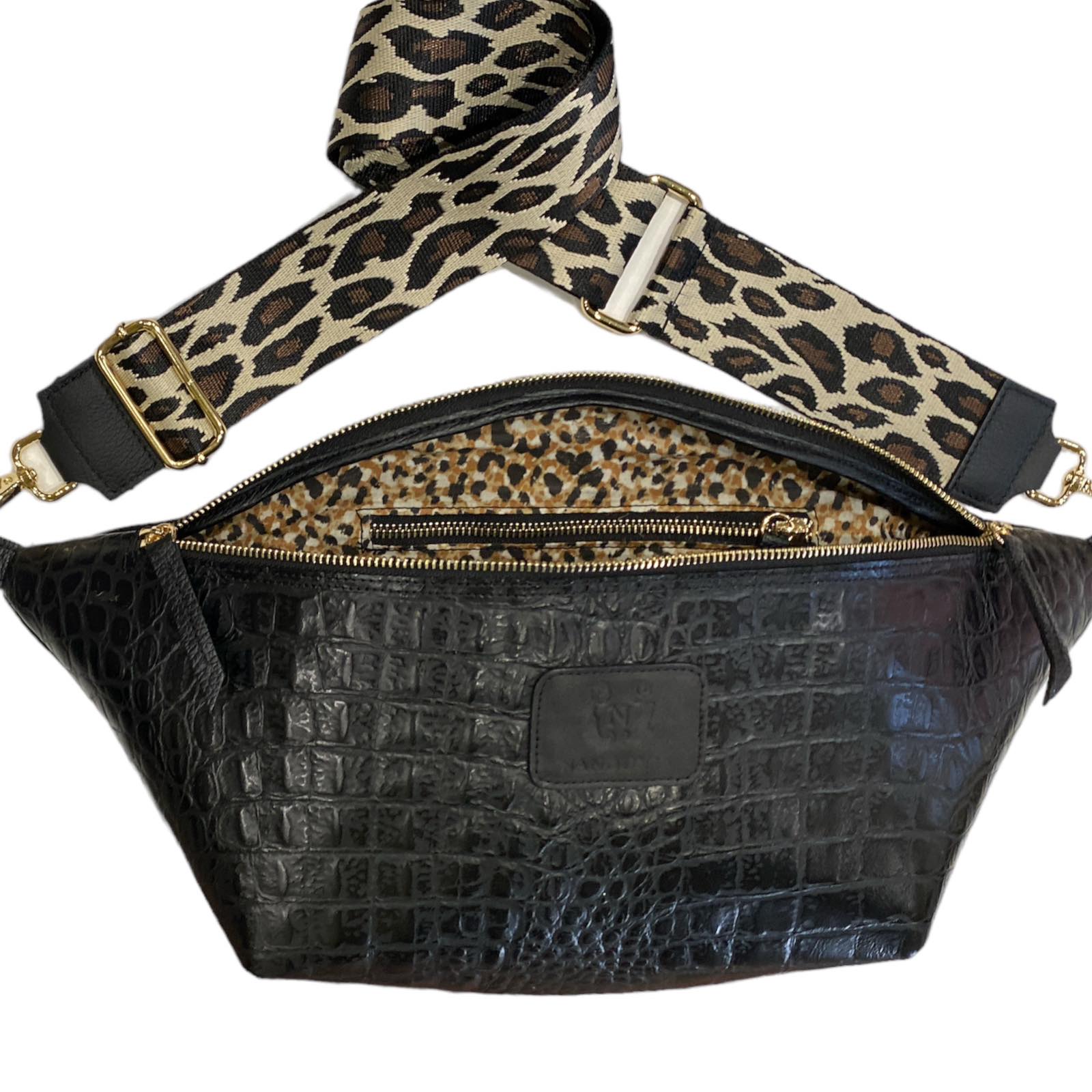 XXL BLACK 3D LEATHER BELT BAG WITH ANIMAL-PRINT STRAP