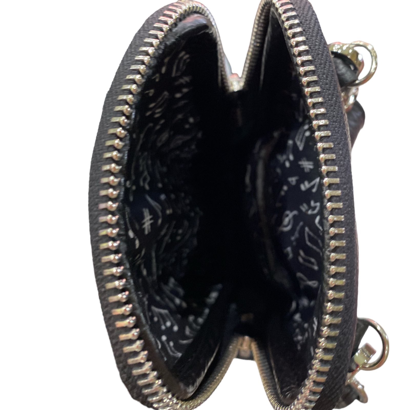 Black geometric mobile leather case