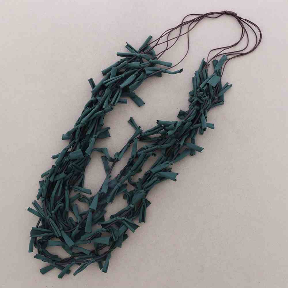 EMERALD ART TEXTIL LONG NECKLACE