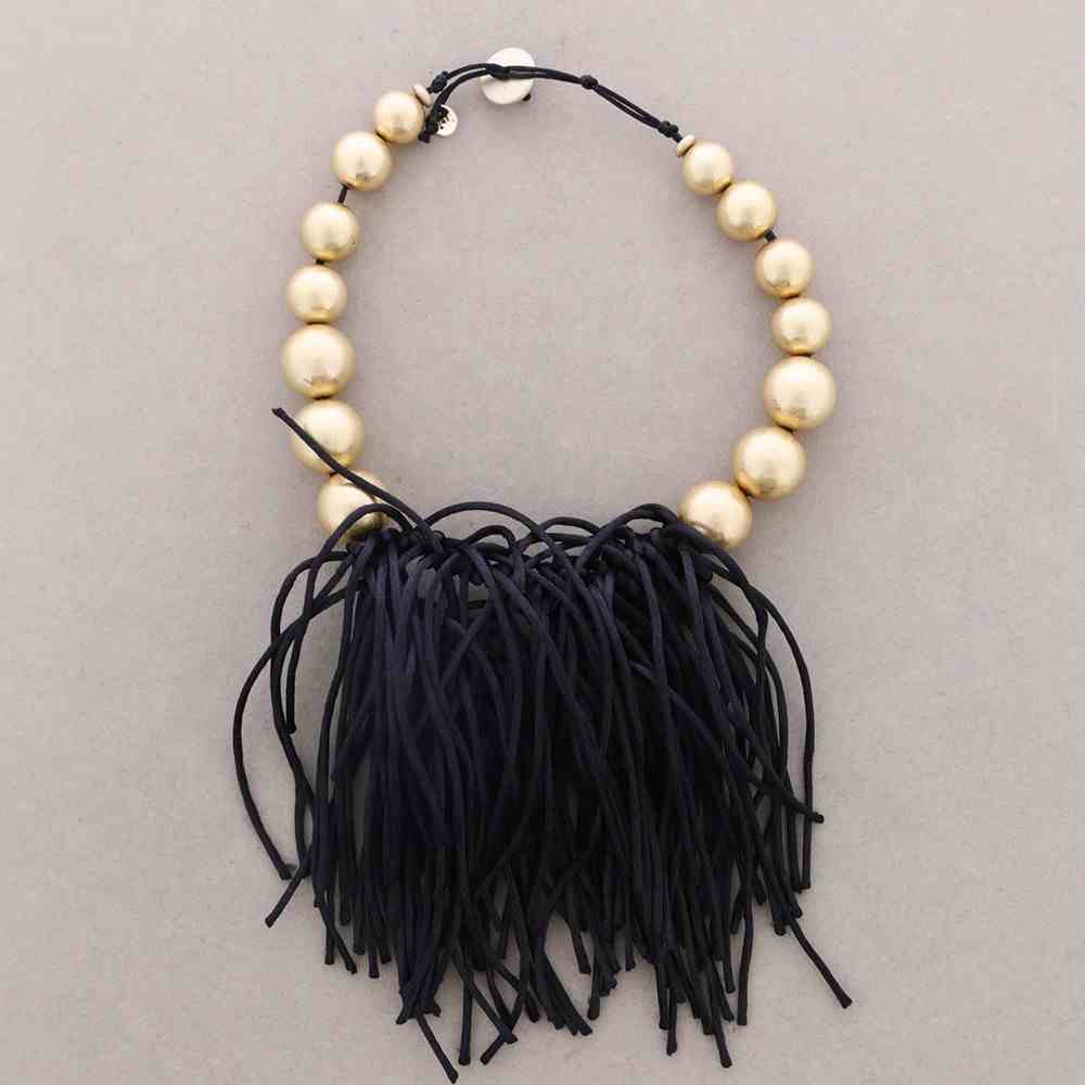GOLD MATTE NECKLACE WITH BLACK ART DETAILS