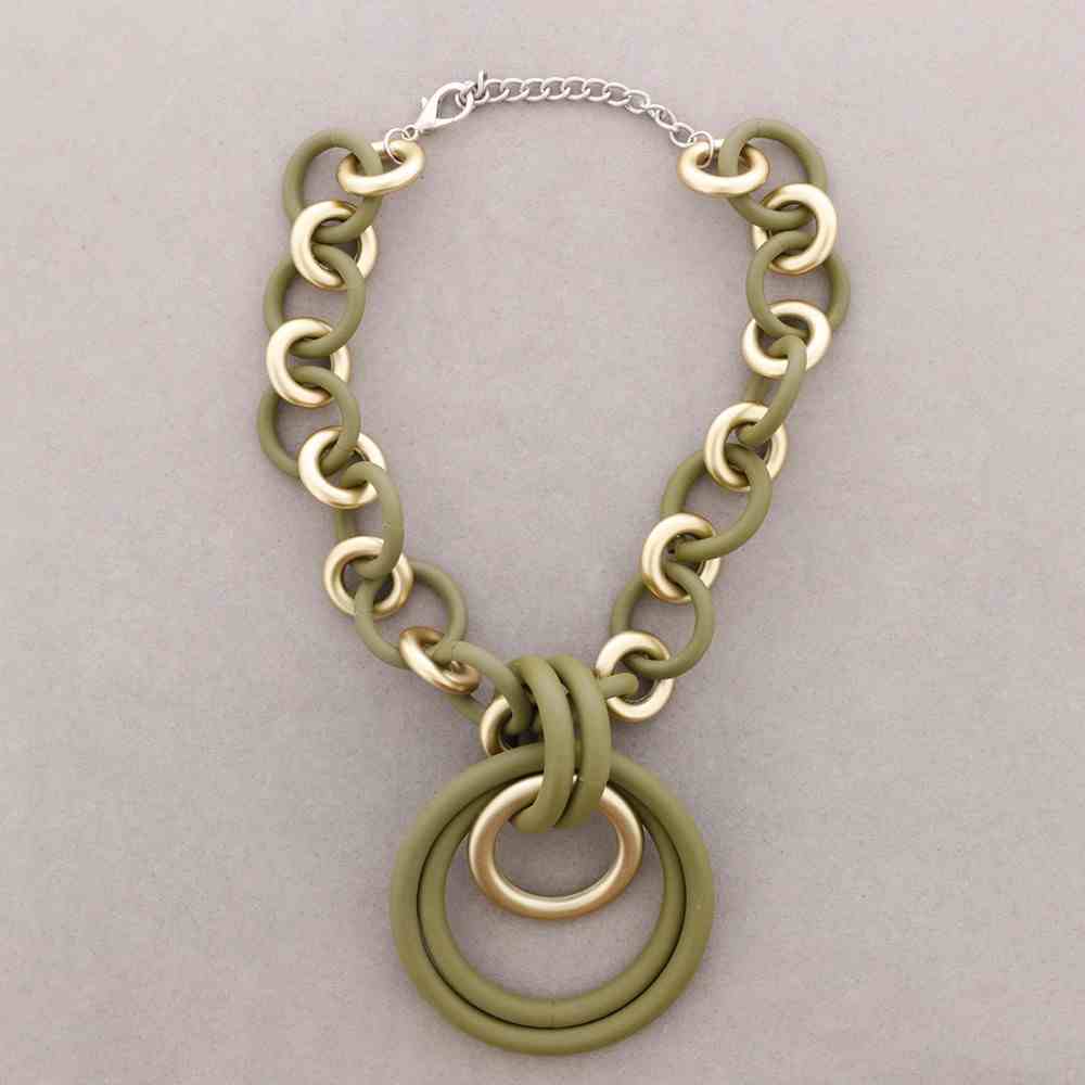 OLIVE GREEN CHIC NECKLACE