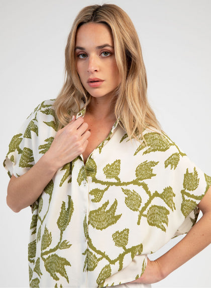 CHIC SHIRT WITH LEAVES