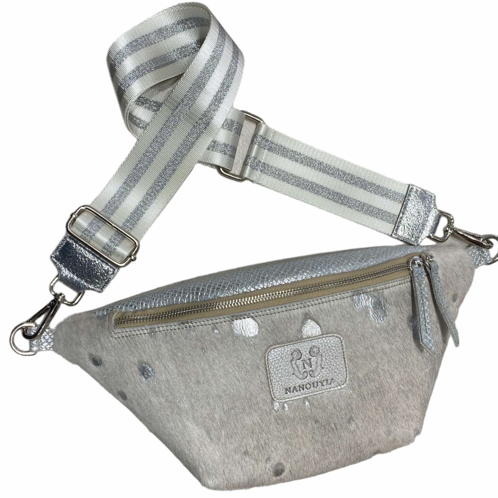 REGULAR.ART OFF WHITE WITH SILVER LEATHER BELT BAG