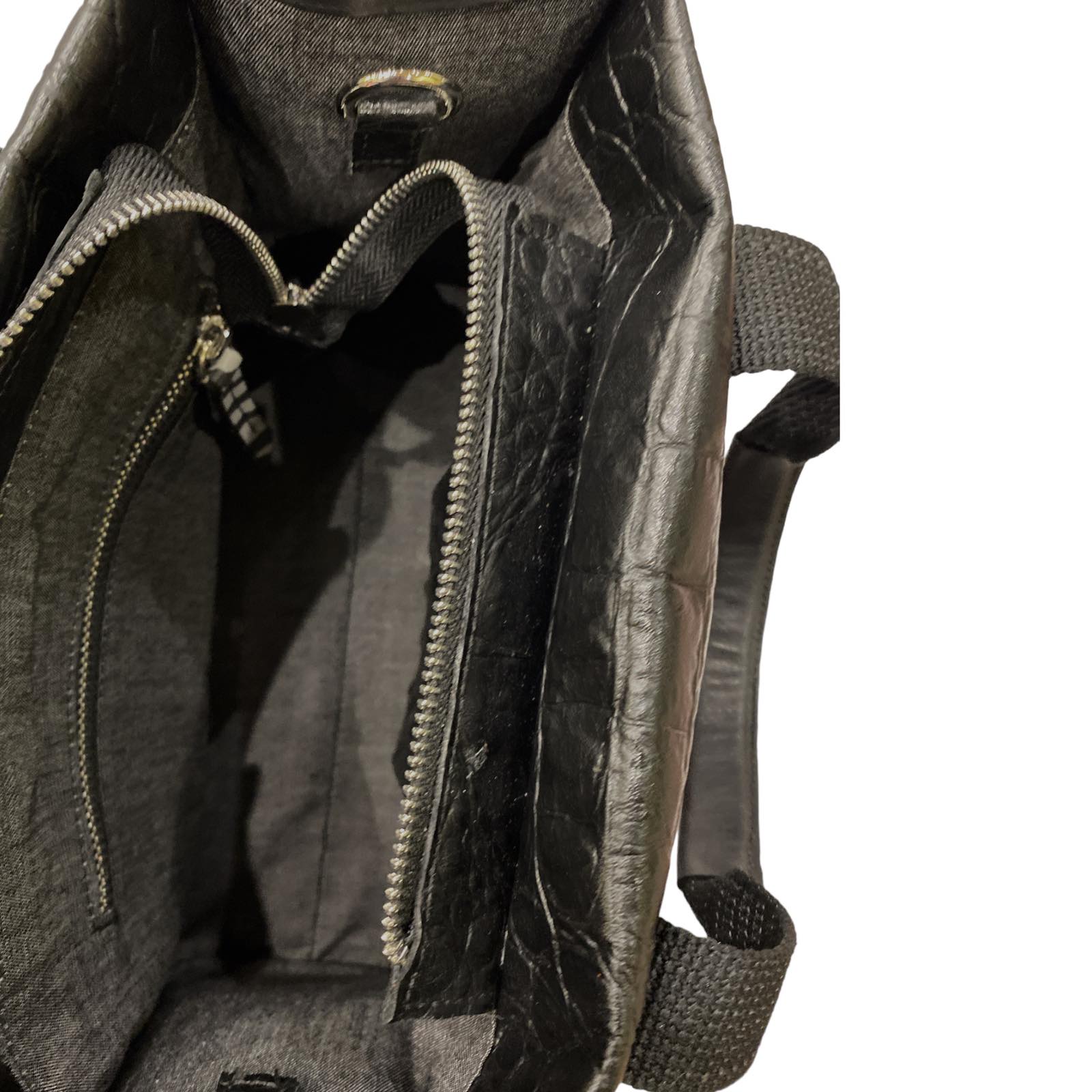 NANOUYIA SM. BLACK  WITH RED DETAILS LEATHER MULTISPACE MESSENGER