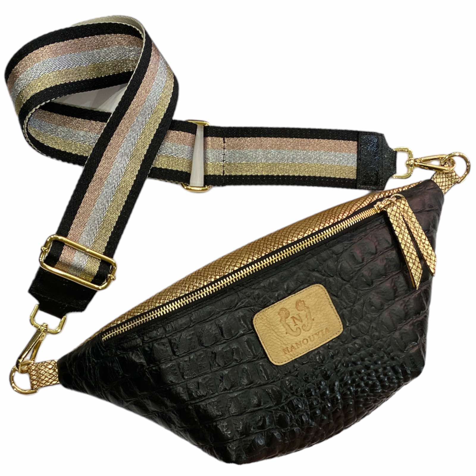 REGURAL. BLACK 3D LEATHER WITH GOLD DETAILS BELT BAG