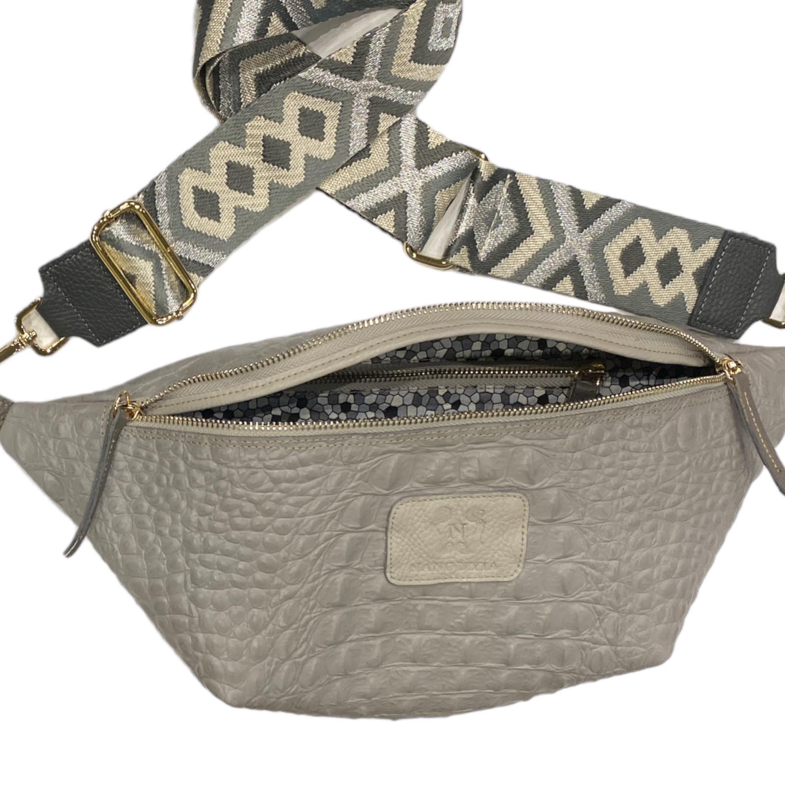 XL. GREY 3D STATEMENT BELT BAG