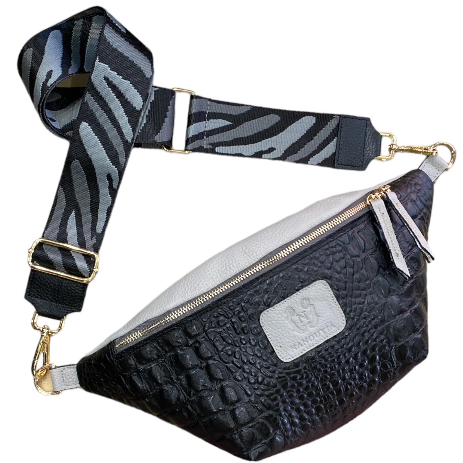 REGURAL. BLACK 3D LEATHER WITH GREY DETAILS BELT BAG