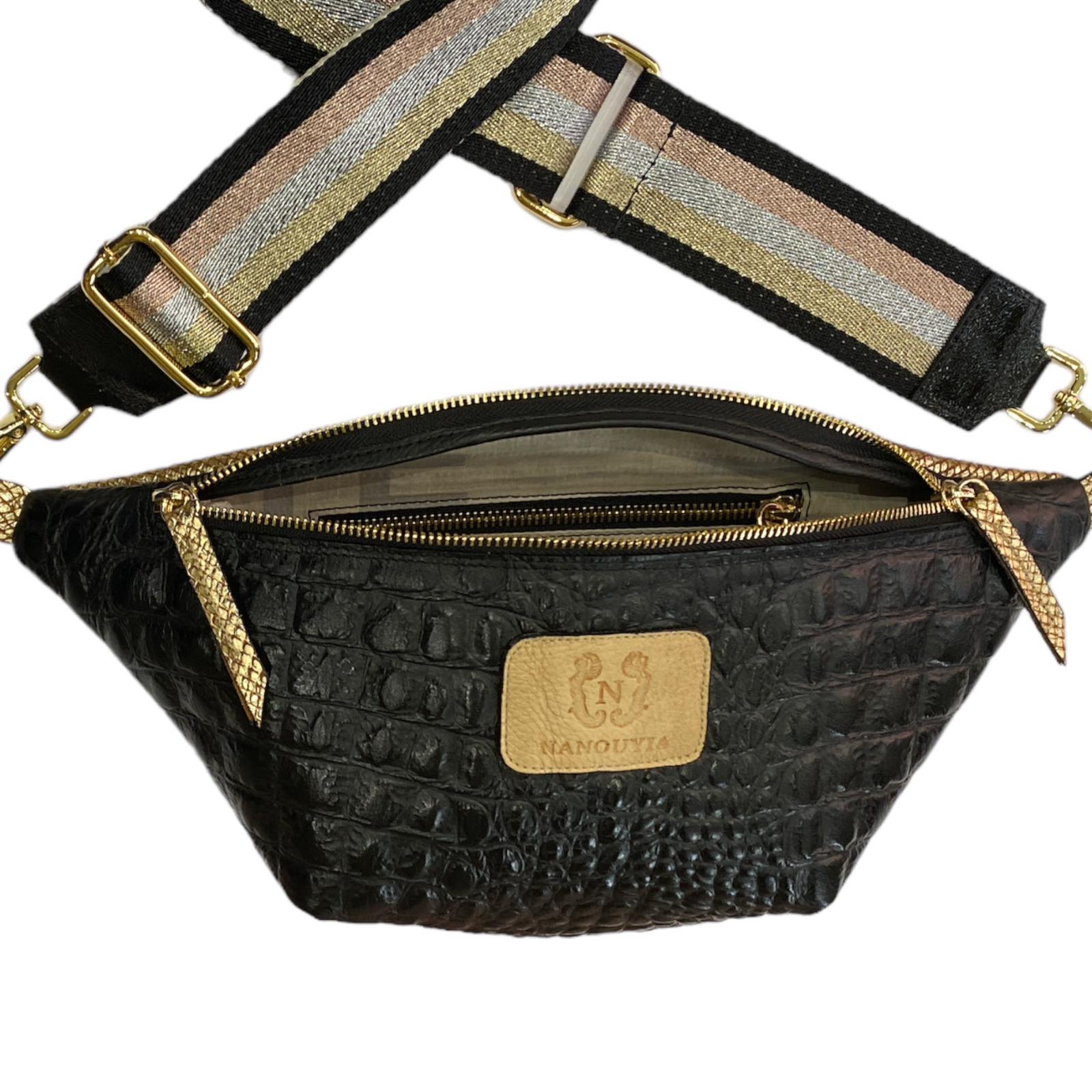 REGURAL. BLACK 3D LEATHER WITH GOLD DETAILS BELT BAG