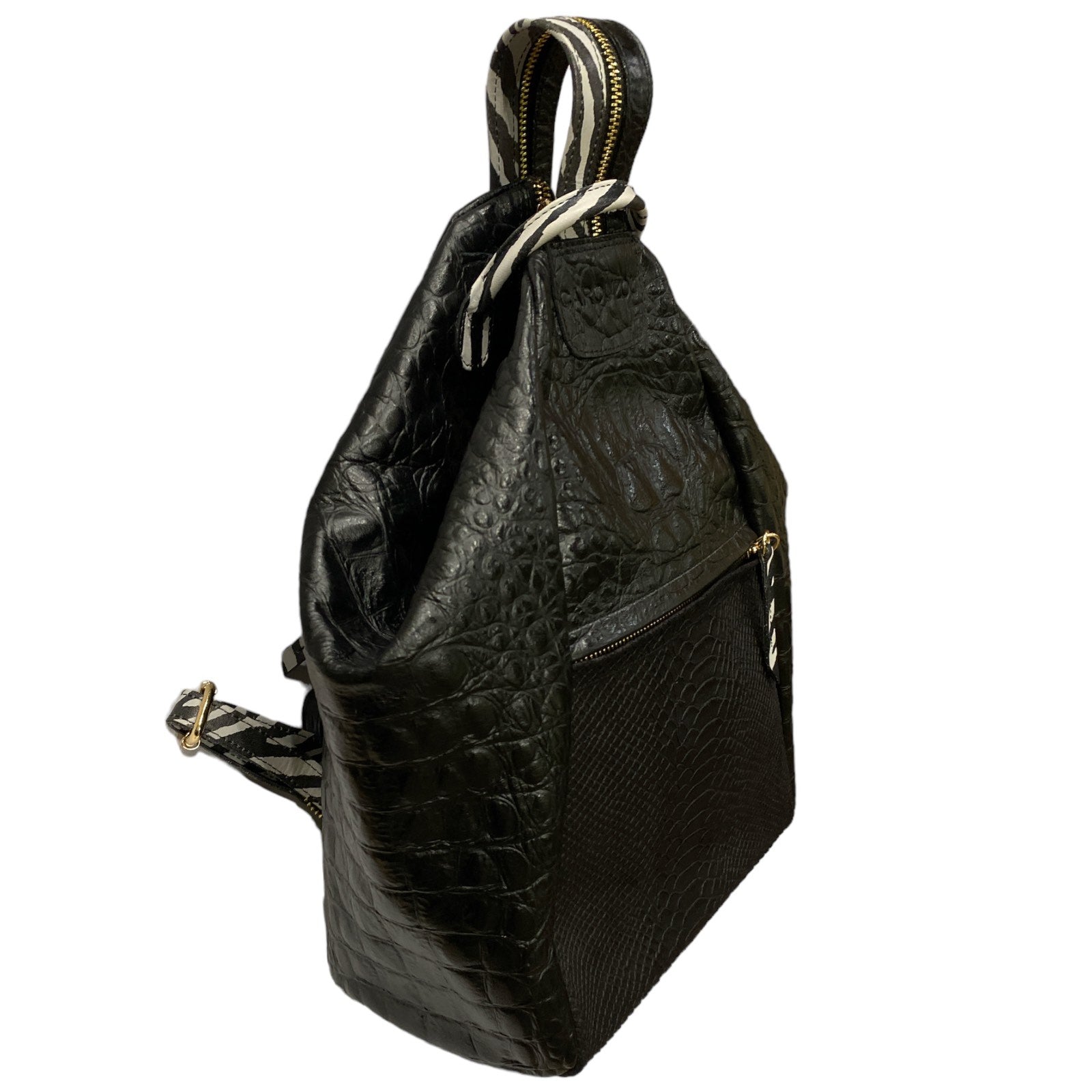 NIOVI. BLACK 3D LEATHER BACKPACK
