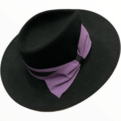 Black wool hat with bow