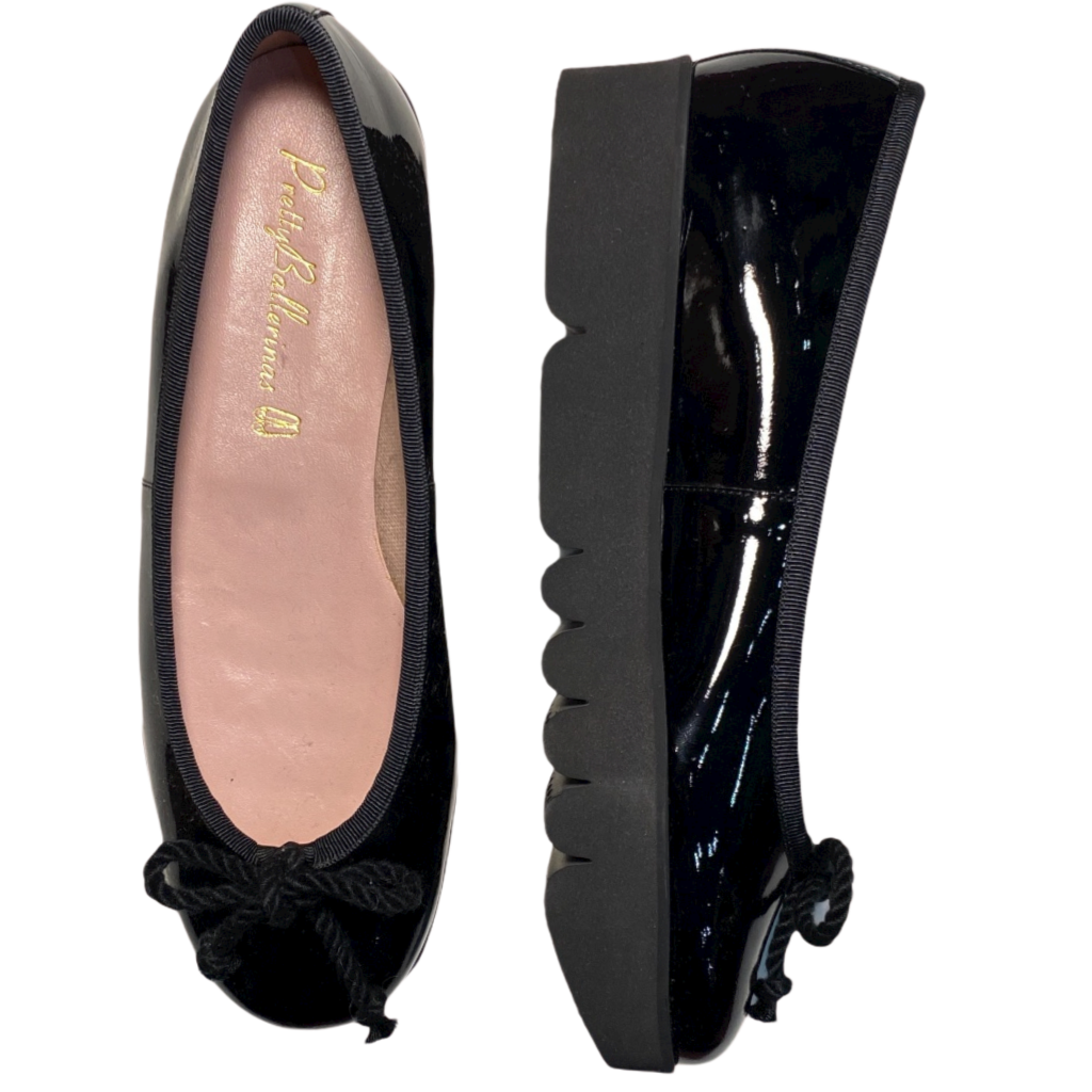 Rosario.Black leather shoe with 3,5cm rubber sole