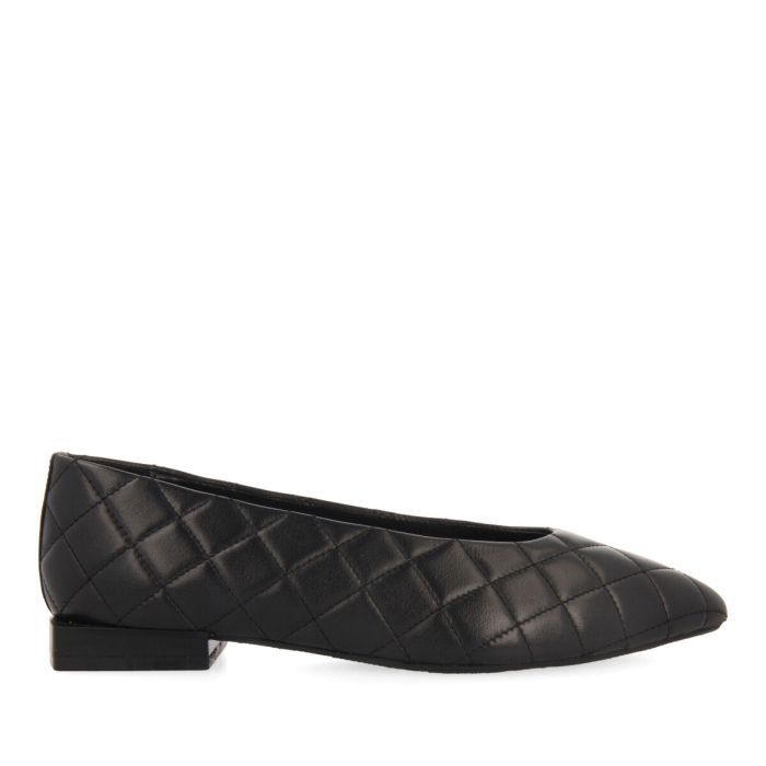 BLACK QUILTED LEATHER ULTRA CHIC BALLERINAS