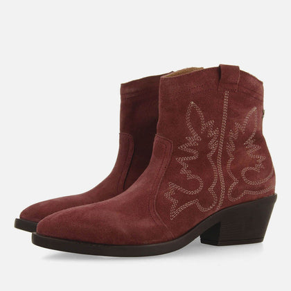 BURGUNDY SUEDE LEATHER COWBOY BOOTS