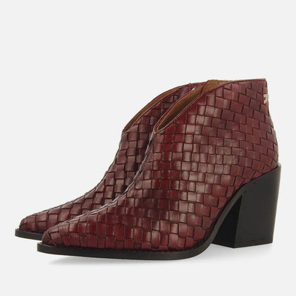 BURGUNDY BRAIDED LEATHER ANKLE BOOTS WITH HEEL