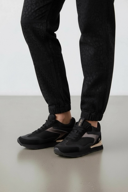 BLACK INTERNAL WEDGE ANATOMIC SNEAKERS