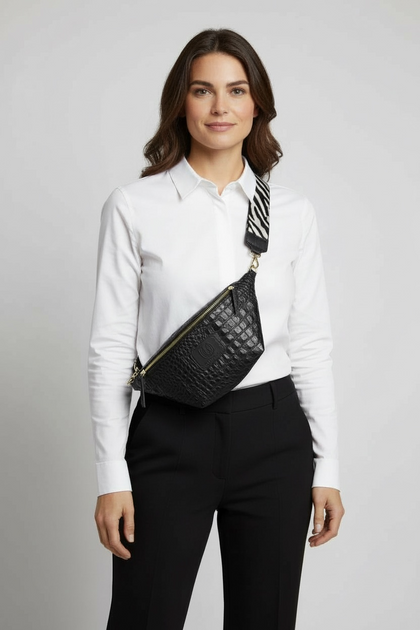 REGURAL. BLACK 3D LEATHER BELT BAG WITH ZEBRA STRAP