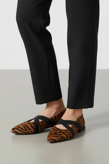 BROWN ANIMAL PRINT CHIC BALLET FLATS