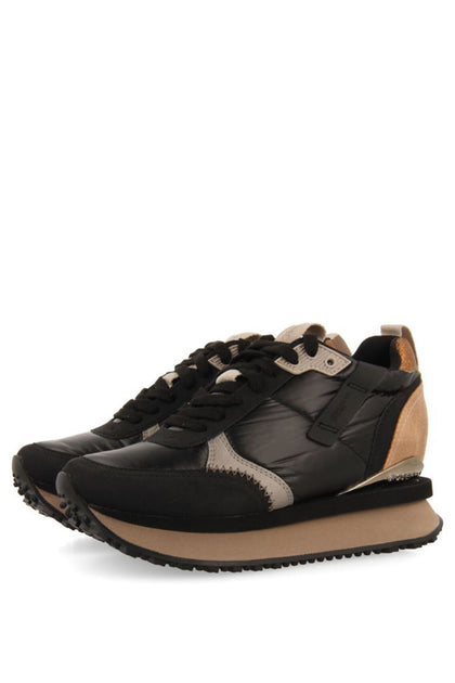 BLACK WEDGES SUPER CONFY SNEAKERS