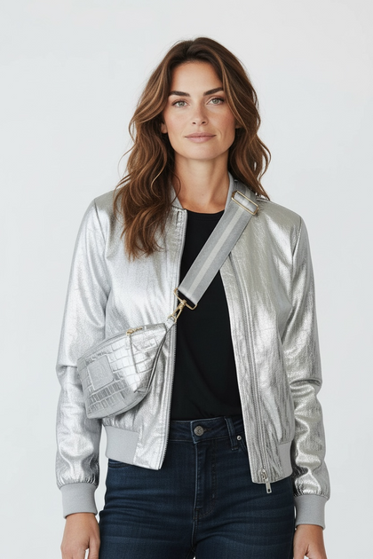 MINI. SILVER 3D LEATHER BELT BAG