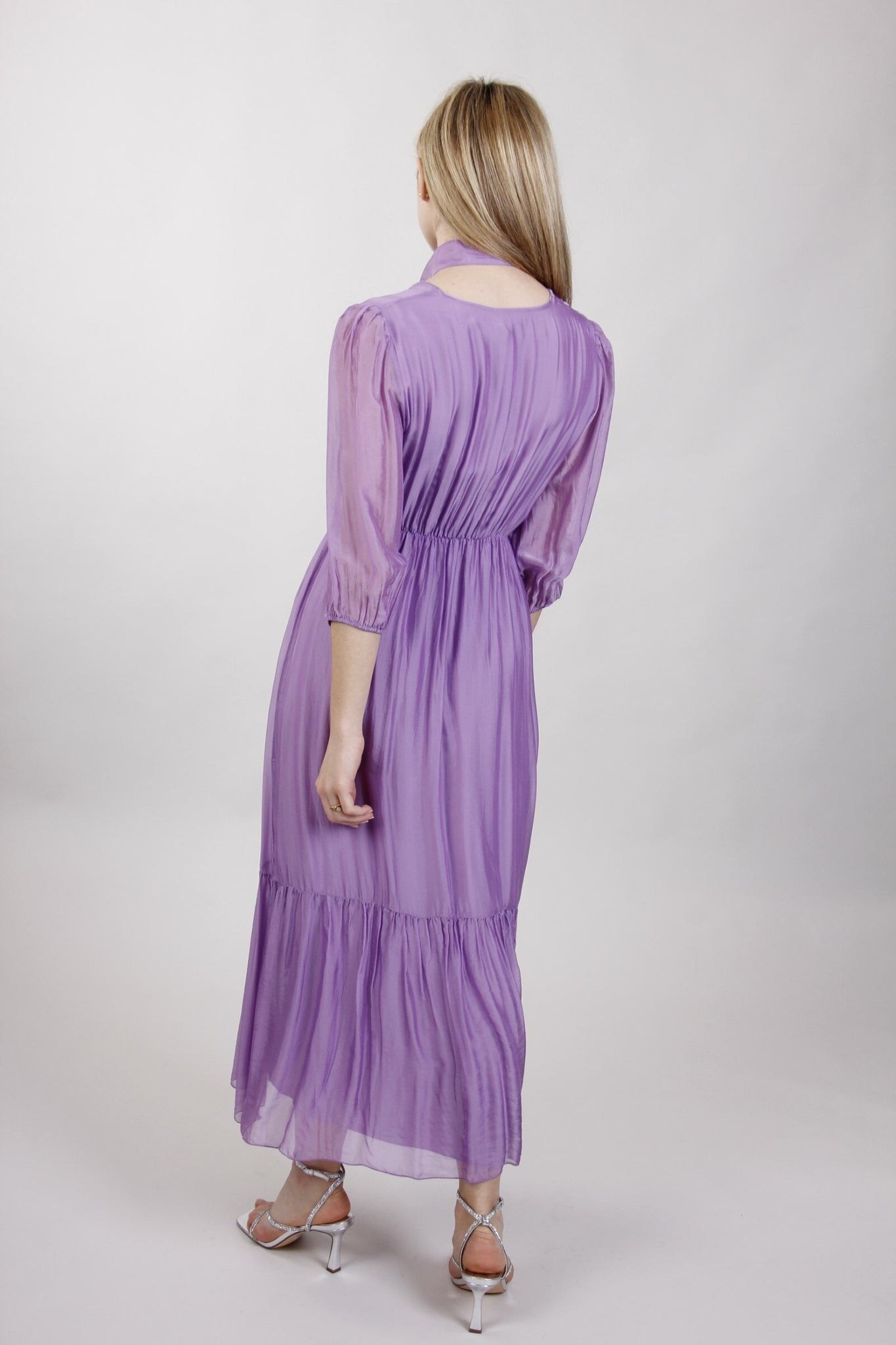 Lilac chic dress with silk