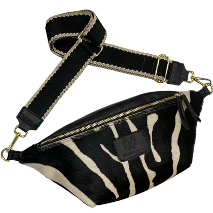 XL BLACK AND WHITE ART LIMITED EDITION BELT BAG