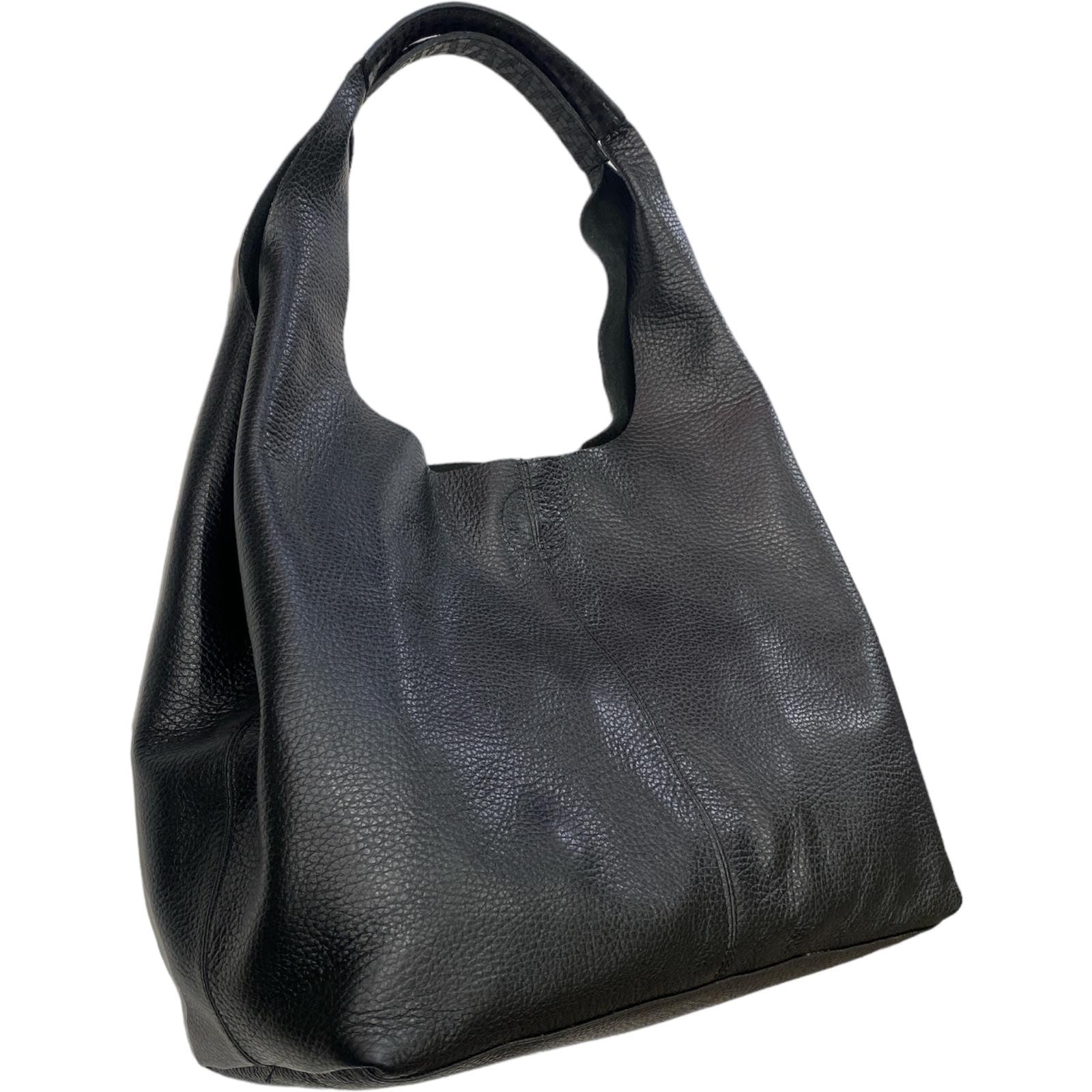 Inna. Black minimal leather shoulder bag
