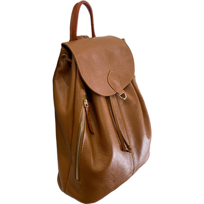 Travelling. Taba leather backpack