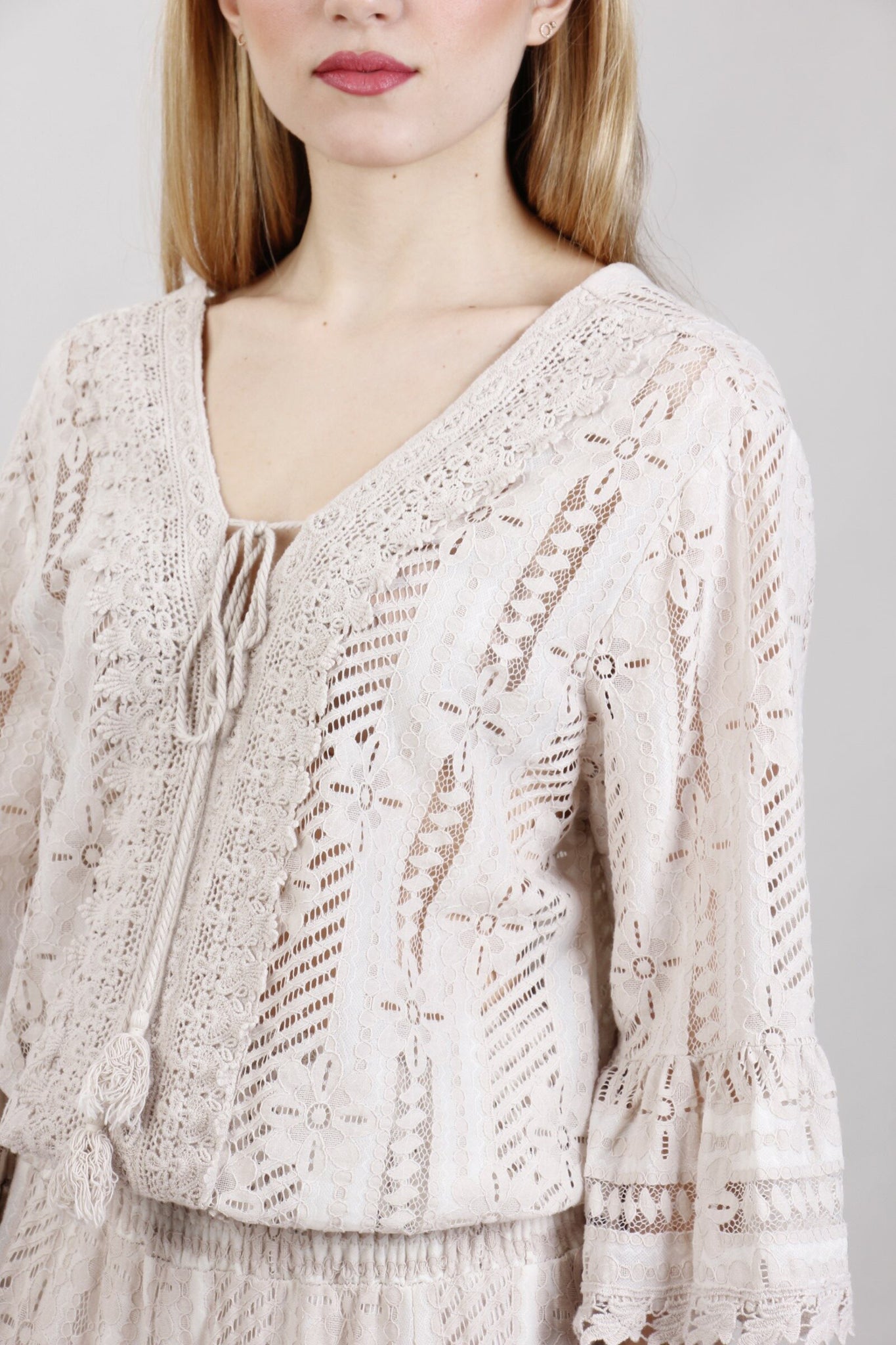Beige chic v lace top