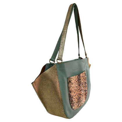 SAGE LEATHER BAG WITH GOLD DETAILS