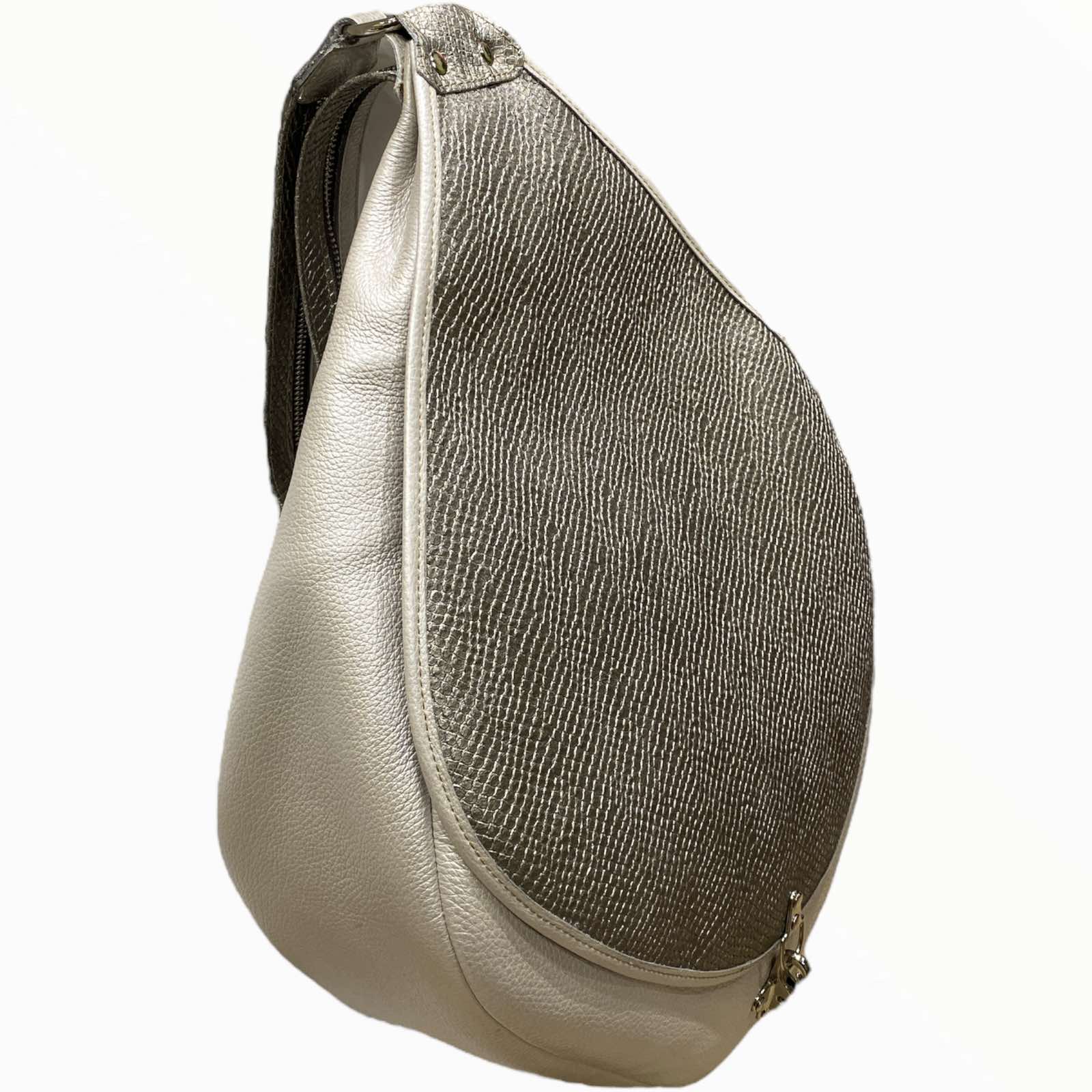 Lara. Pearl and silver leather backpack