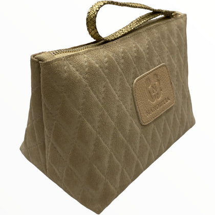 Beige quilted leather beauty case