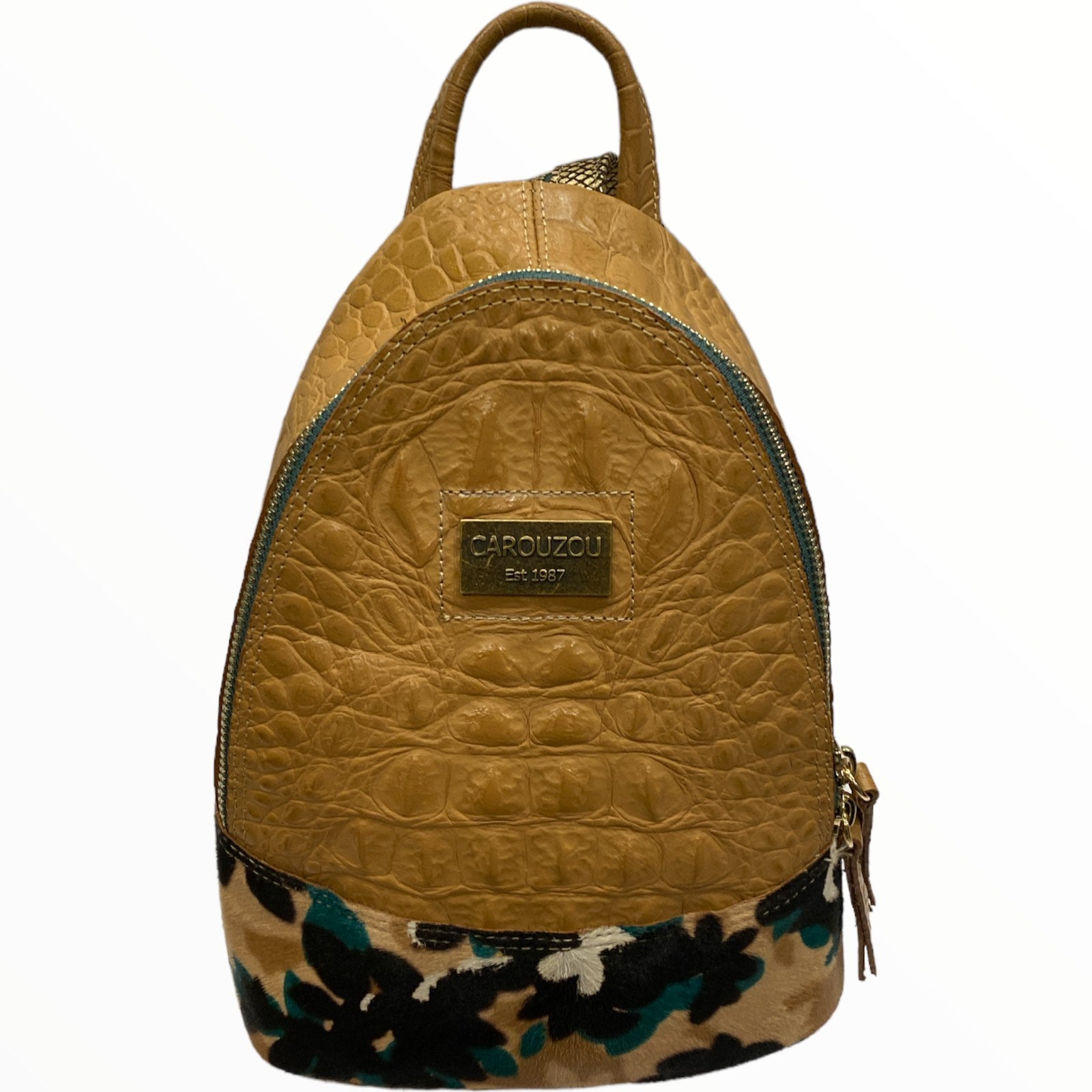 Agapi small. Camel backpack with calf-hair details.